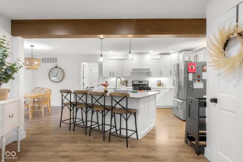 882 Box Turtle Court Columbus IN 47201