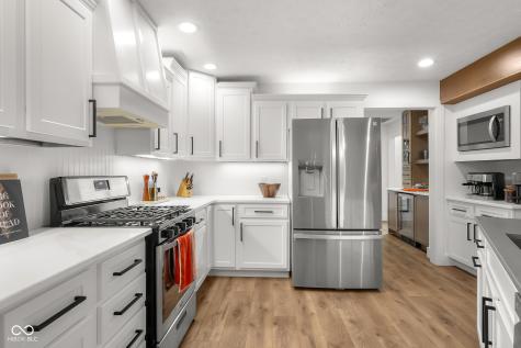 882 Box Turtle Court Columbus IN 47201