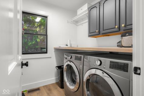 882 Box Turtle Court Columbus IN 47201