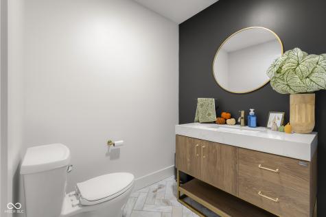 882 Box Turtle Court Columbus IN 47201