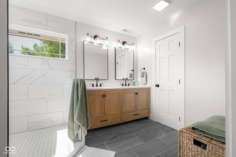 882 Box Turtle Court Columbus IN 47201