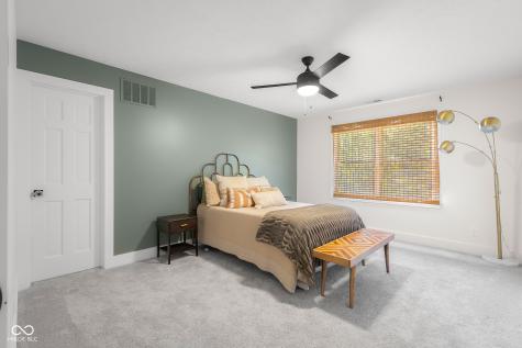 882 Box Turtle Court Columbus IN 47201