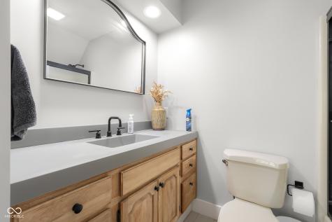 882 Box Turtle Court Columbus IN 47201