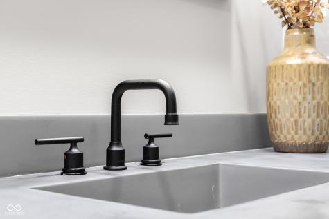 882 Box Turtle Court Columbus IN 47201