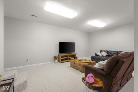 882 Box Turtle Court Columbus IN 47201