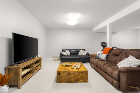 882 Box Turtle Court Columbus IN 47201