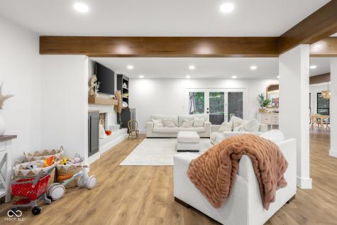 882 Box Turtle Court Columbus IN 47201