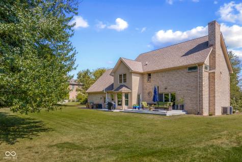 882 Box Turtle Court Columbus IN 47201