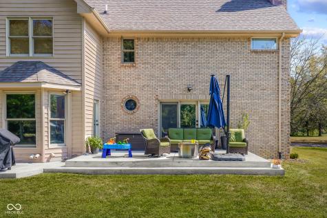 882 Box Turtle Court Columbus IN 47201