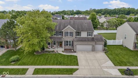 8321 Balmoral Lane Avon IN 46123