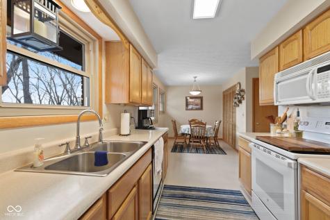 9045 E 86th Street Indianapolis IN 46256