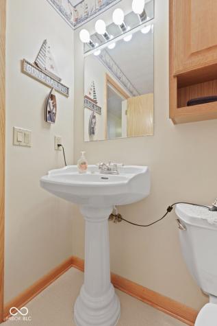 9045 E 86th Street Indianapolis IN 46256