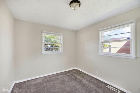725 Howard Road Greenwood IN 46142