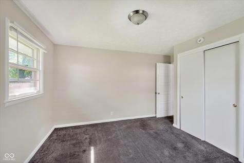 725 Howard Road Greenwood IN 46142