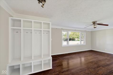 725 Howard Road Greenwood IN 46142