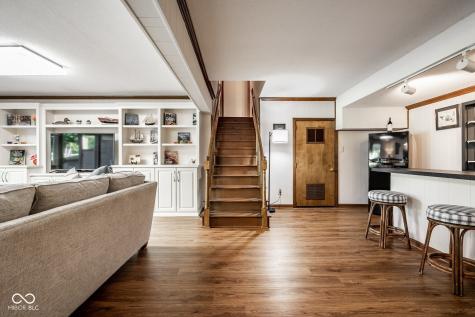 12222 Castle Court Carmel IN 46033