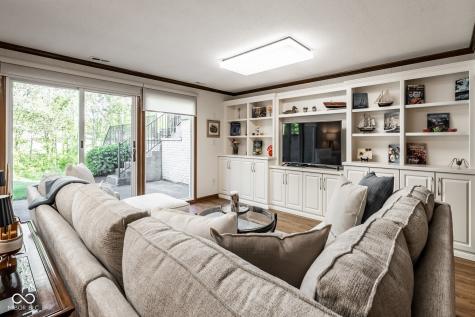 12222 Castle Court Carmel IN 46033