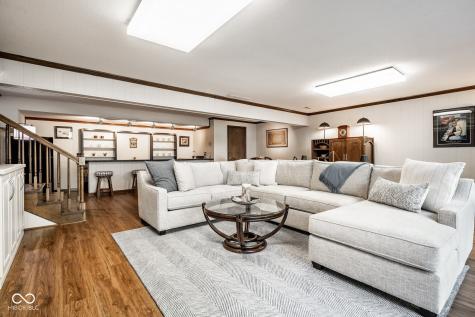 12222 Castle Court Carmel IN 46033