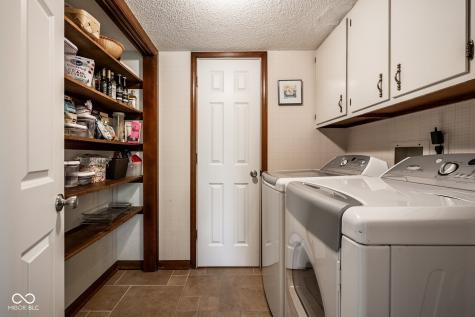 12222 Castle Court Carmel IN 46033