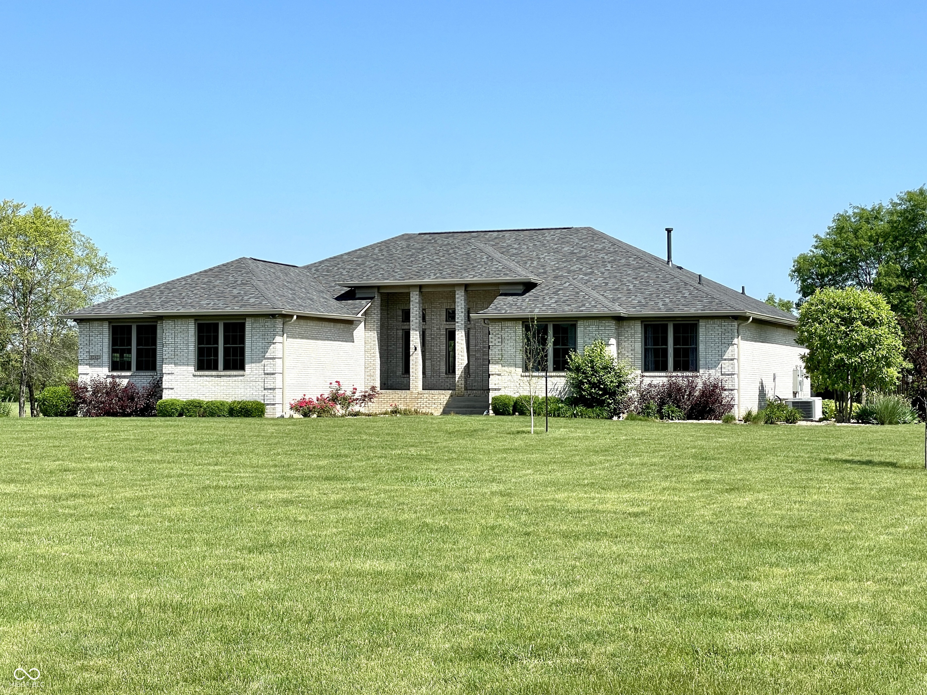 9242 Compton Farm Lane Indianapolis IN 46259