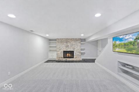 5715 Winterwind Lane Indianapolis IN 46237