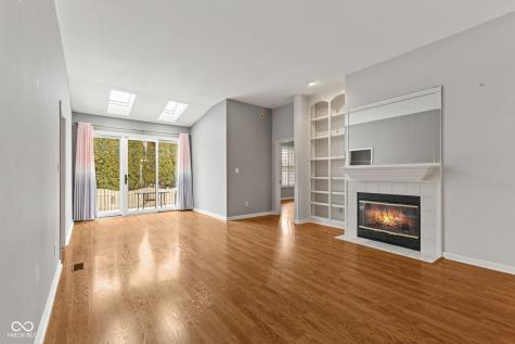 1638 Foxmere Way Greenwood IN 46142