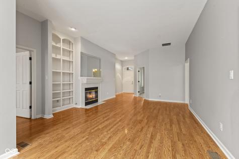 1638 Foxmere Way Greenwood IN 46142