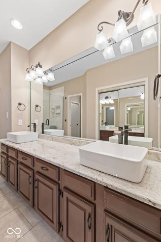 1638 Foxmere Way Greenwood IN 46142