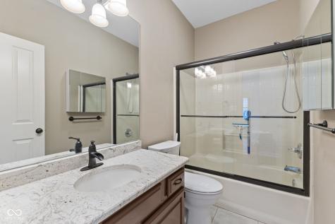 1638 Foxmere Way Greenwood IN 46142