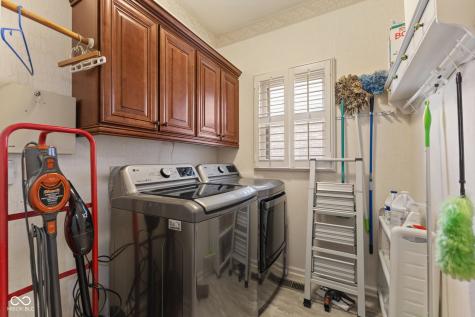 1638 Foxmere Way Greenwood IN 46142