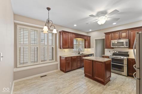 1638 Foxmere Way Greenwood IN 46142