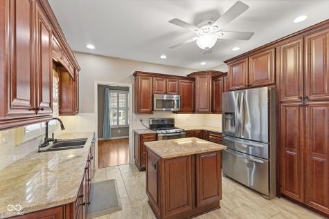 1638 Foxmere Way Greenwood IN 46142