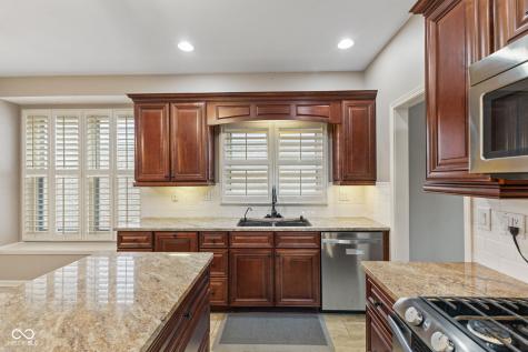 1638 Foxmere Way Greenwood IN 46142