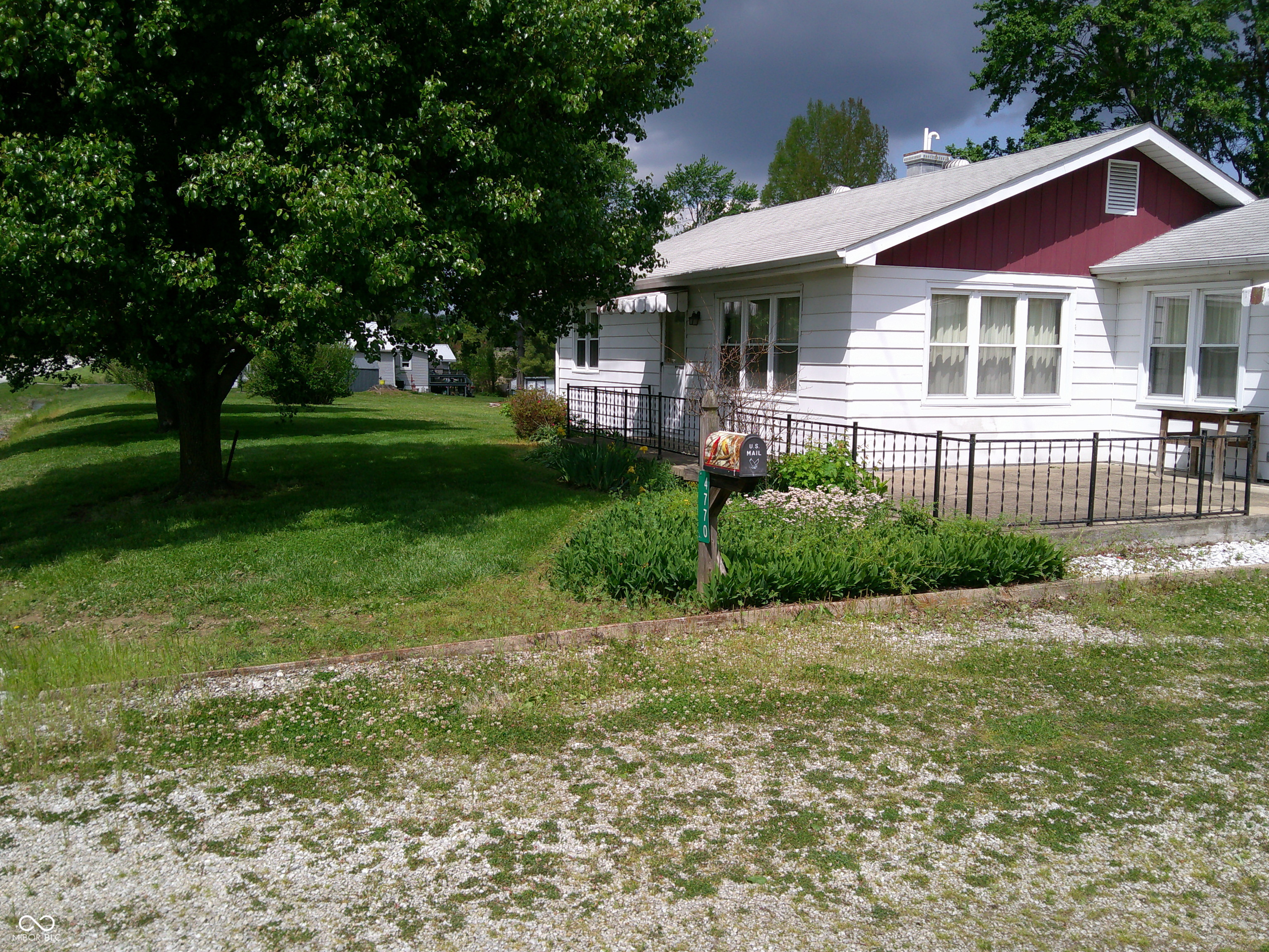 4770 W 450 S Columbus IN 47201