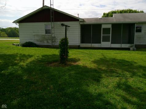 4770 W 450 S Columbus IN 47201