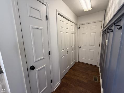 5202 E Harvard Court Columbus IN 47203