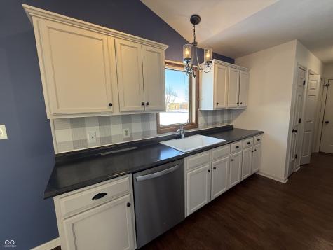 5202 E Harvard Court Columbus IN 47203