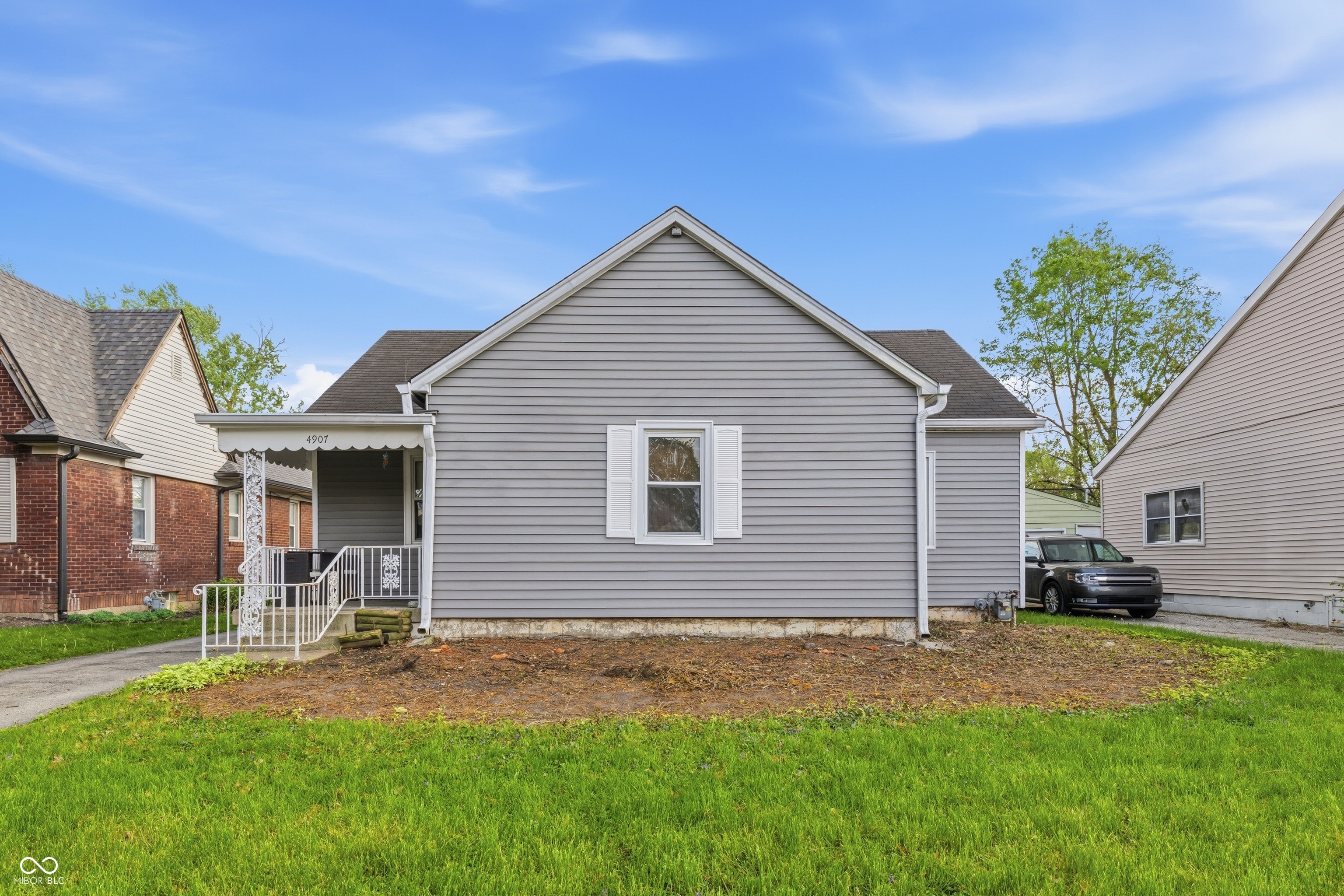 4907 Young Avenue Indianapolis IN 46201