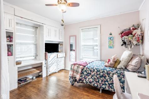 4907 Young Avenue Indianapolis IN 46201