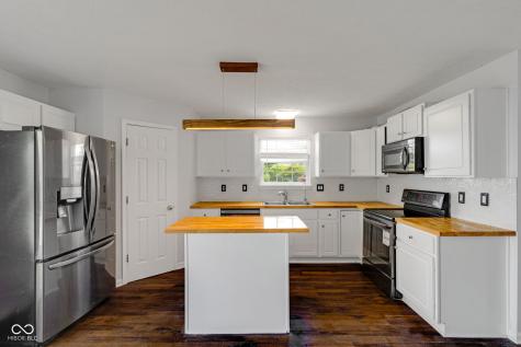 550 Jayson Circle Westfield IN 46074