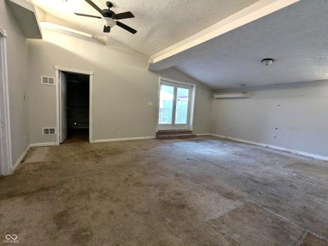 8249 Lake Road Indianapolis IN 46217