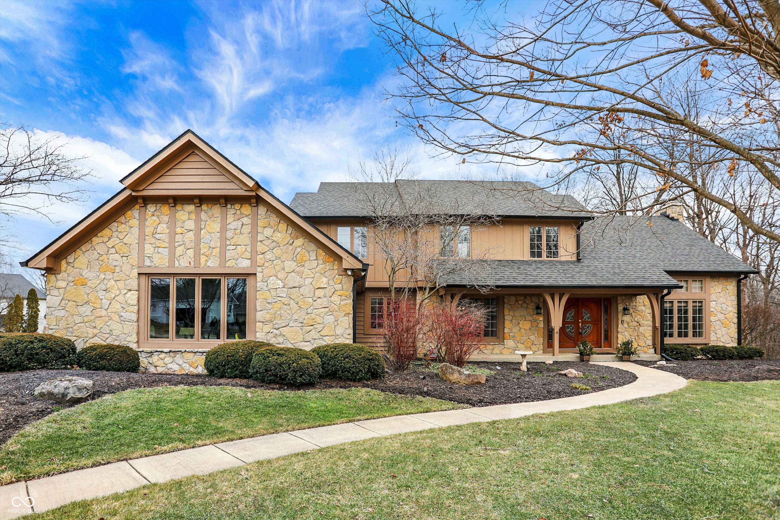 105 S Maxwell Court Zionsville IN 46077
