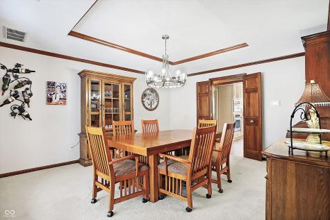 105 S Maxwell Court Zionsville IN 46077