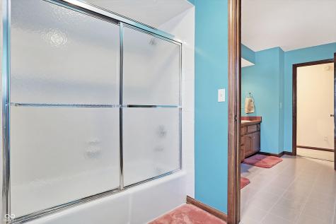 105 S Maxwell Court Zionsville IN 46077
