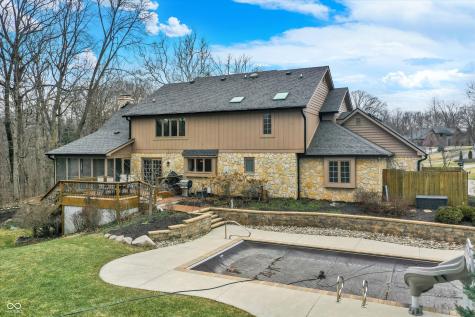 105 S Maxwell Court Zionsville IN 46077