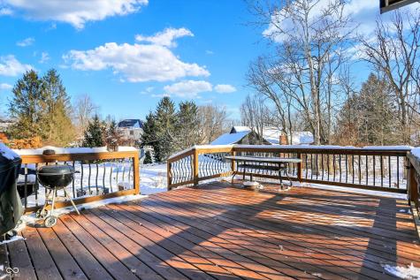 105 S Maxwell Court Zionsville IN 46077