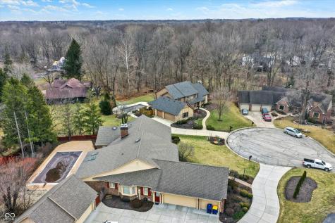 105 S Maxwell Court Zionsville IN 46077