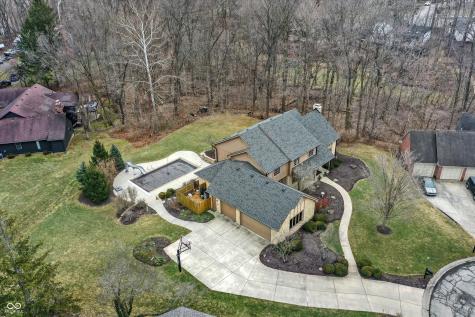 105 S Maxwell Court Zionsville IN 46077