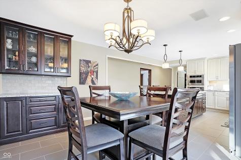 105 S Maxwell Court Zionsville IN 46077