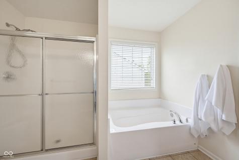 6103 Golden Eagle Drive Zionsville IN 46077